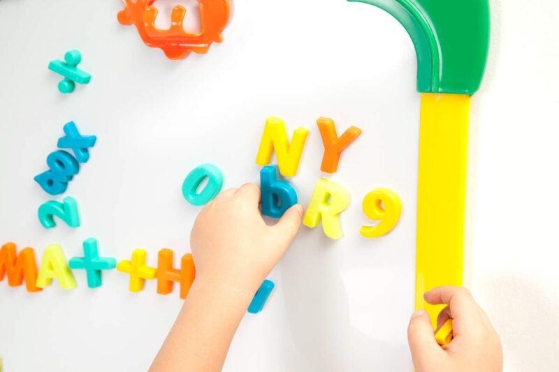Crayola - Magnetic Letters & Numbers, 128pcs
